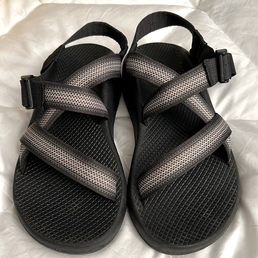 EUC Chacos Classic Men’s Size 7 (see pic)